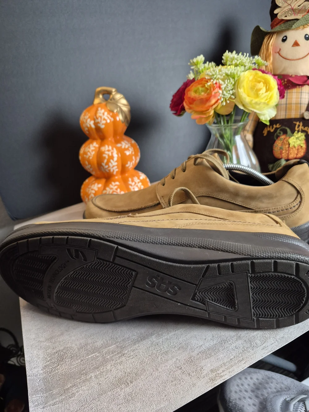 SAS Mens, Casual Suede Lace-Up Shoes in Brown.Size 12m.